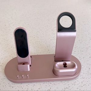 NWOT Apple Charging Station